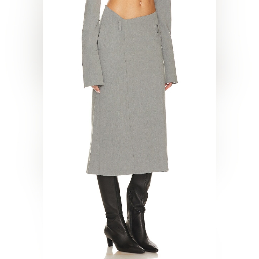 BB3. NWT AAIZEL DIPPED LOW WAISTED PENCIL SKIRT SIZE AUS 8 / US XS